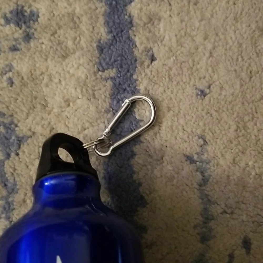 Metal Water Container - Picture 4 of 4